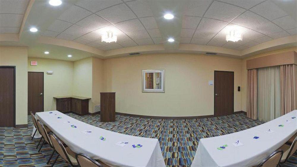 Hotel Express & Southwest - Wolfforth By Ihg 3*