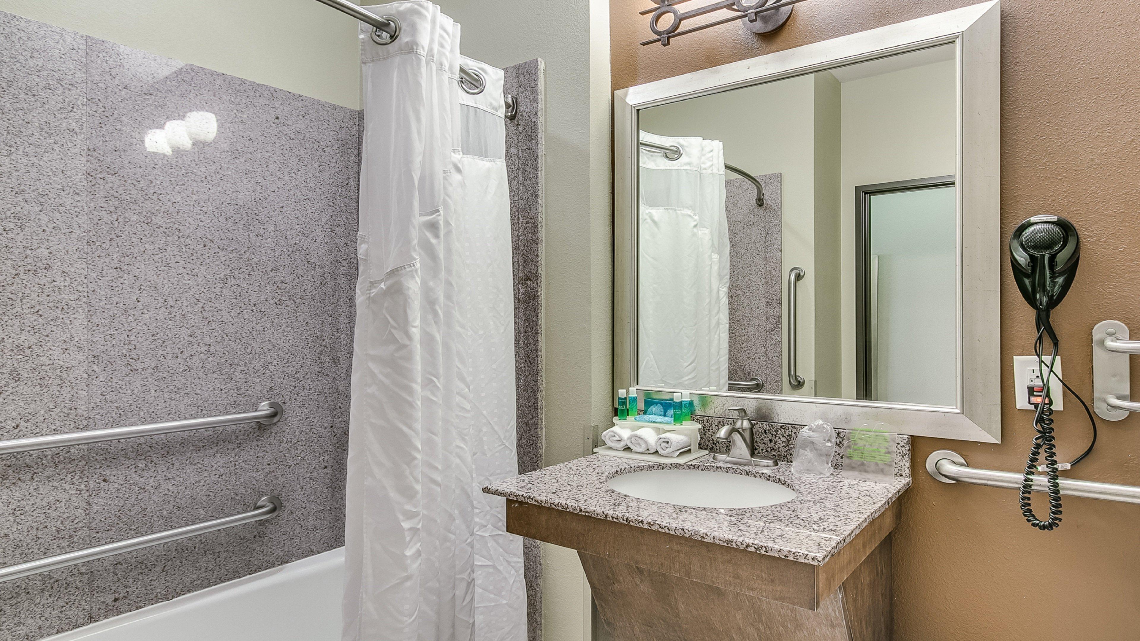 Express & Southwest - Wolfforth By Ihg Hotel 3*