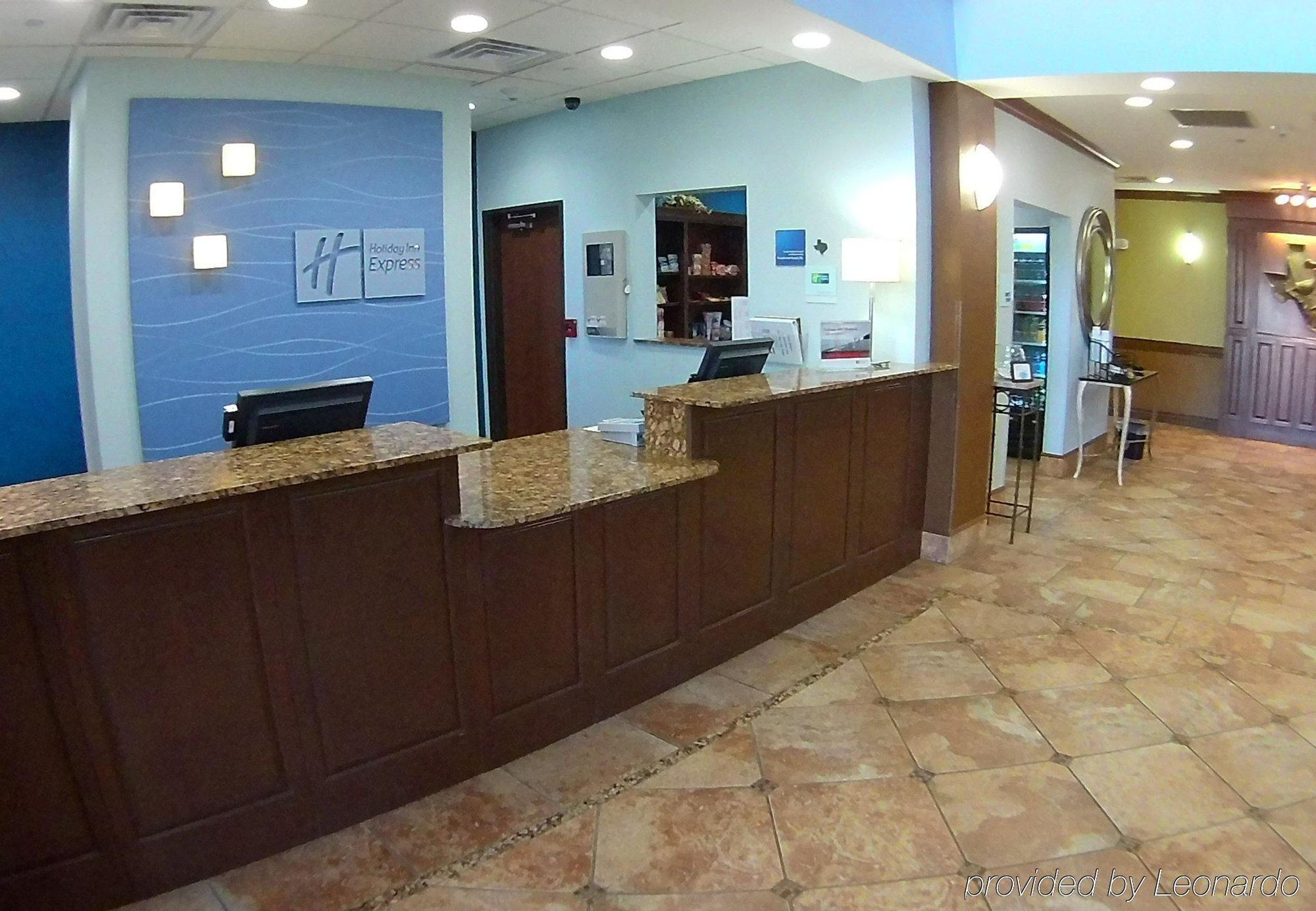 Express & Southwest - Wolfforth By Ihg